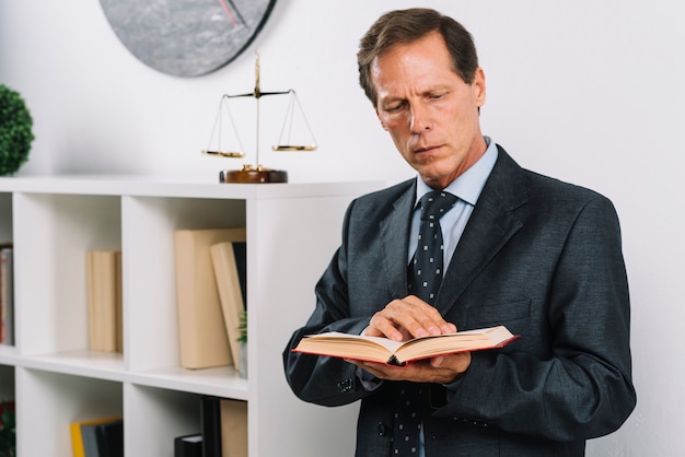 Attorney Robertson White
